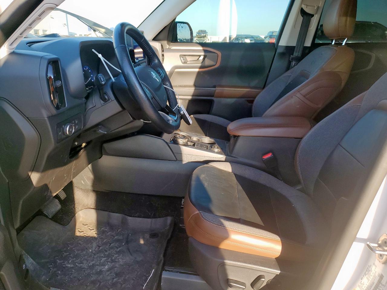 2022 Ford Bronco Sport Outer Banks VIN: 3FMCR9C68NRD49806 Lot: 61468405