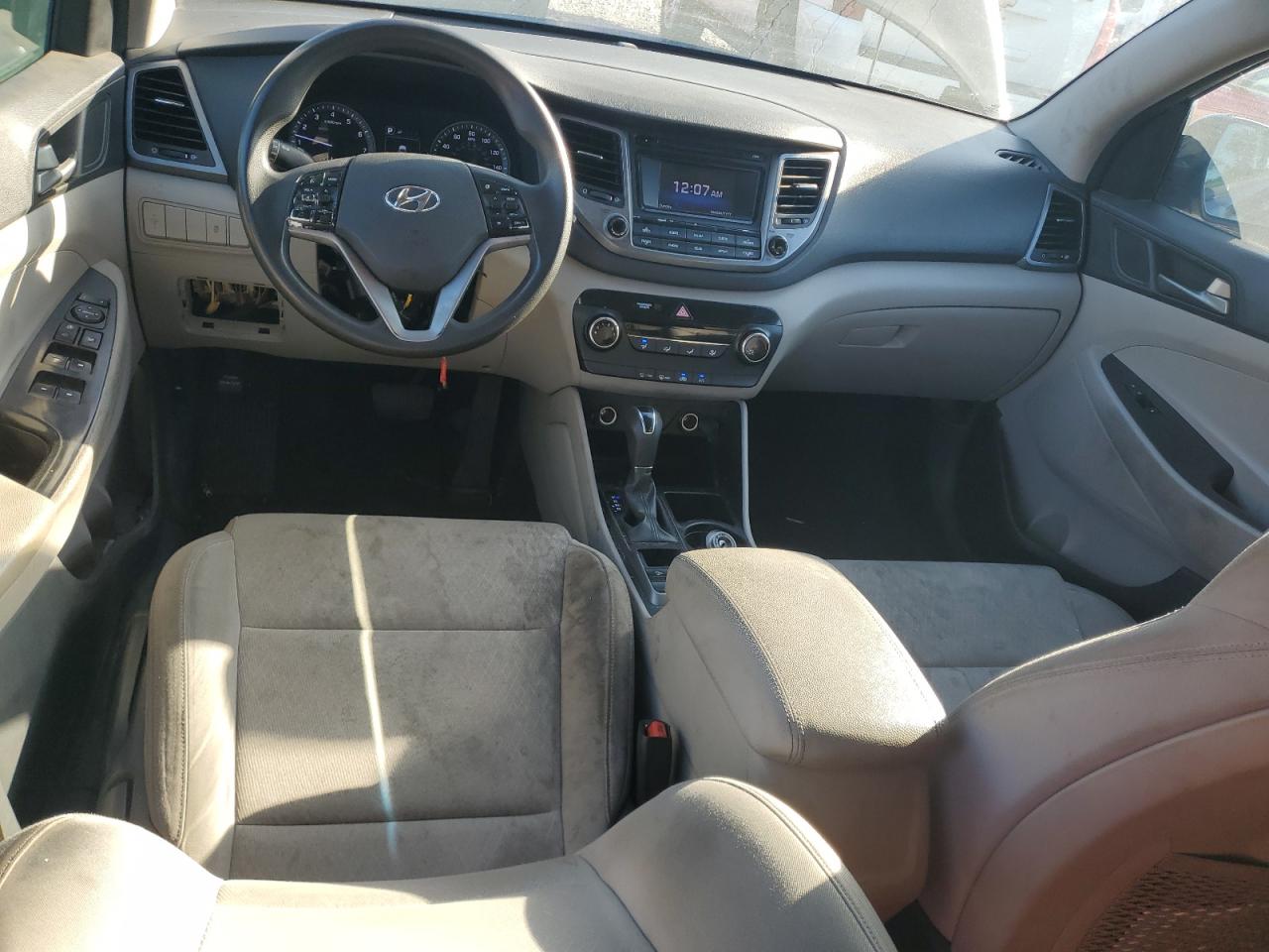 2018 Hyundai Tucson Se VIN: KM8J23A48JU733338 Lot: 64720675