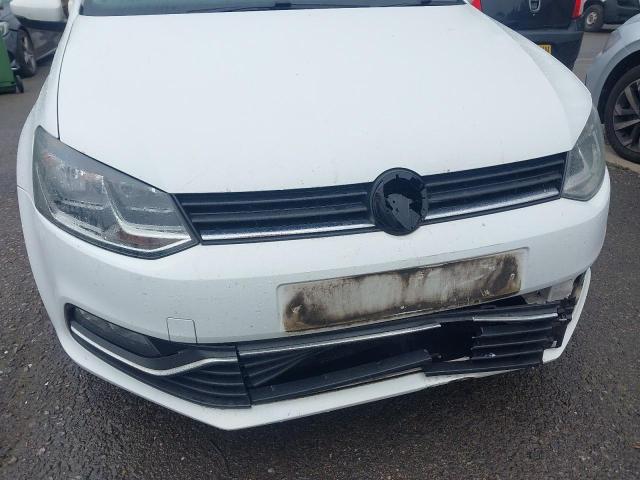 2015 VOLKSWAGEN POLO SE TS