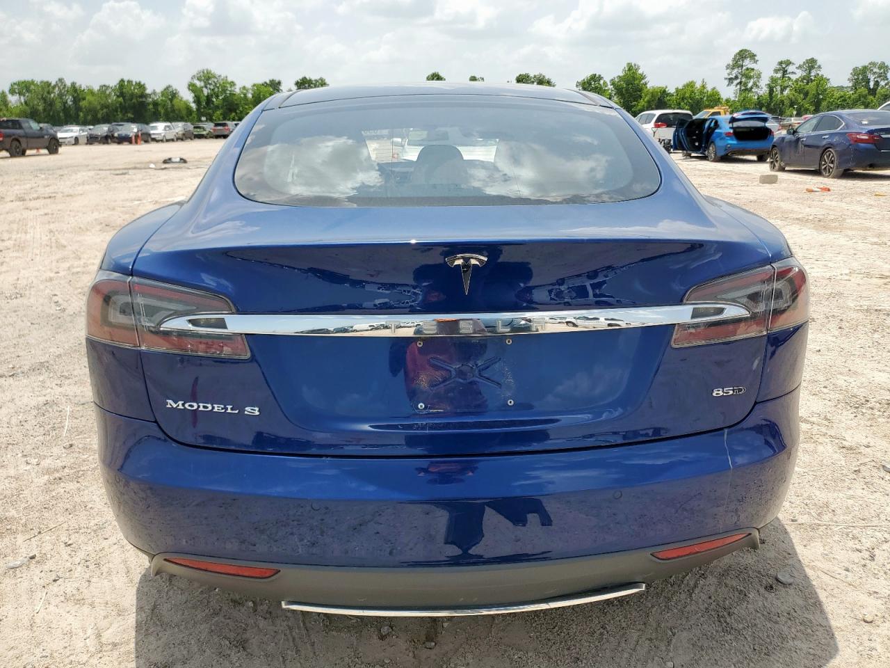 2015 Tesla Model S 85D VIN: 5YJSA1H23FF097447 Lot: 63075565