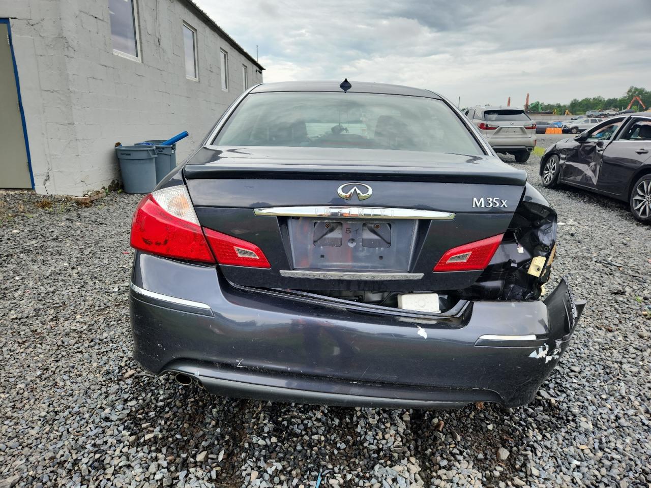 2008 Infiniti M35 Base VIN: JNKAY01F18M652824 Lot: 63759895