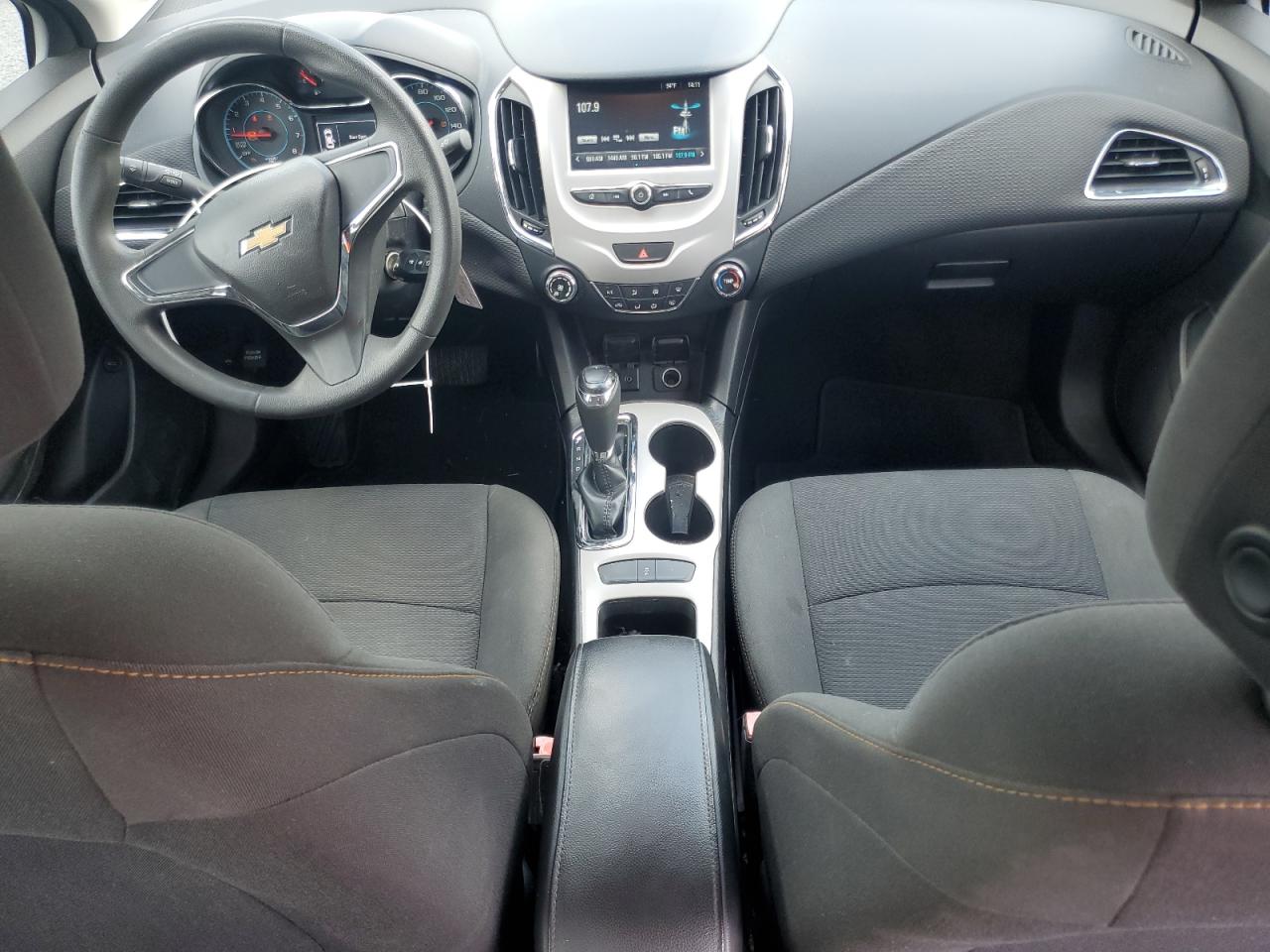 2017 Chevrolet Cruze Ls VIN: 1G1BC5SM7H7180926 Lot: 63643845
