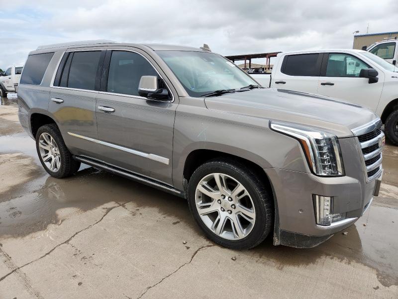  CADILLAC ESCALADE 2018 Серебристый