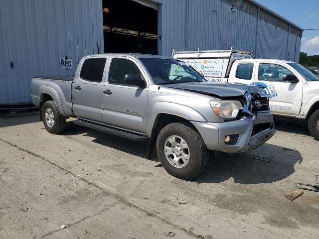  TOYOTA TACOMA 2015 Srebrny