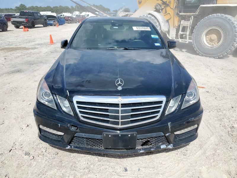 Sedans MERCEDES-BENZ E-CLASS 2012 Czarny