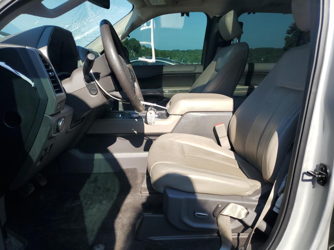 2018 Ford Expedition Xlt VIN: 1FMJU1JT9JEA01221 Lot: 65876925