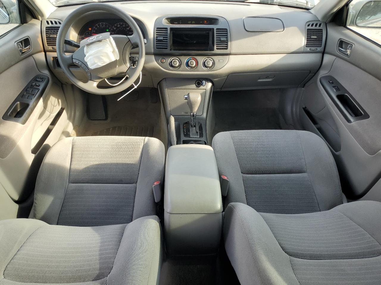 2005 Toyota Camry Le VIN: 4T1BF30K75U595032 Lot: 63815215