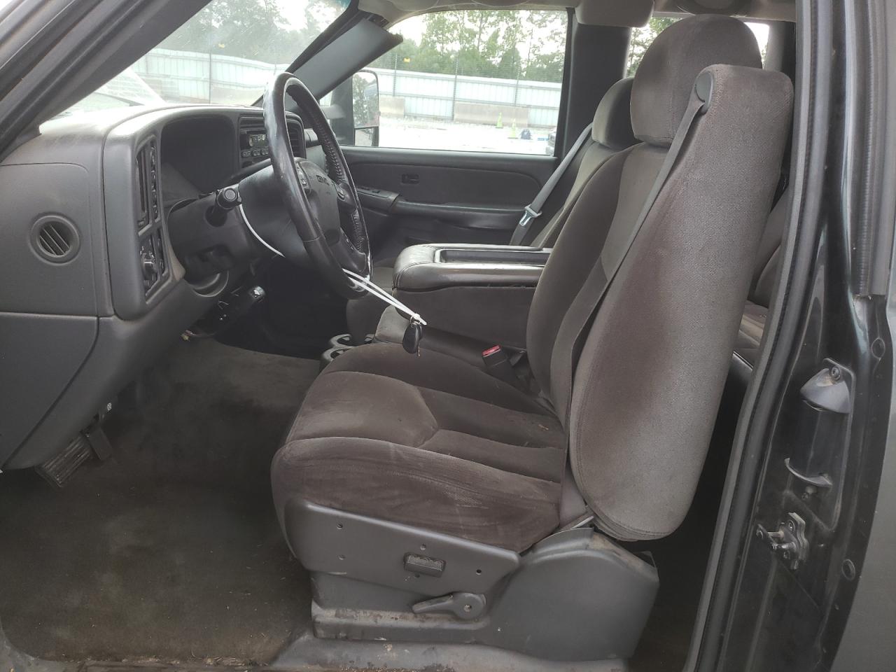 2003 GMC New Sierra K1500 VIN: 2GTEK19T531383753 Lot: 64925165