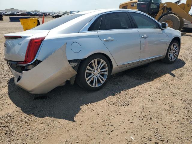  CADILLAC XTS 2018 Серебристый