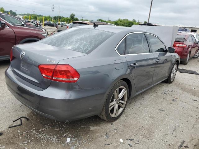  VOLKSWAGEN PASSAT 2014 Szary
