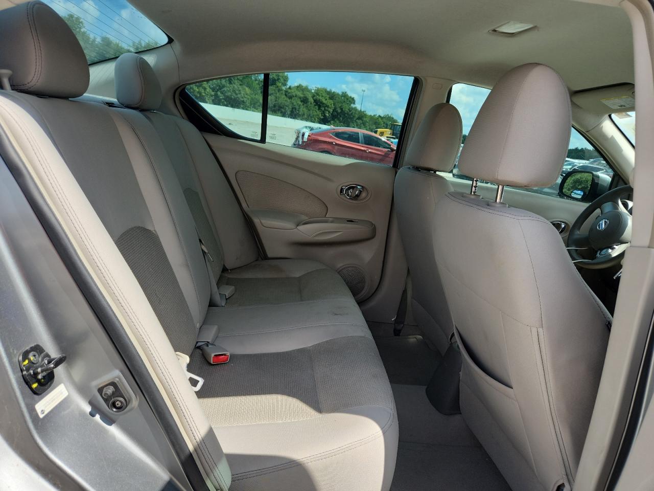 2014 Nissan Versa S VIN: 3N1CN7AP4EL833168 Lot: 64864095