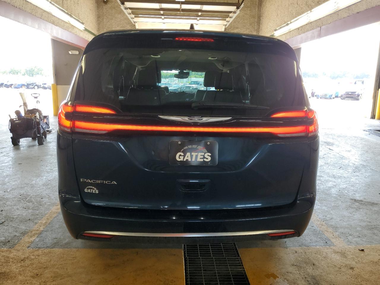 2022 Chrysler Pacifica Touring L VIN: 2C4RC1BG7NR185790 Lot: 66463725