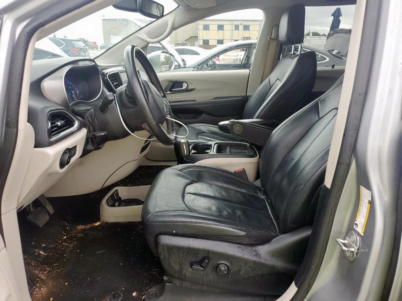2020 Chrysler Pacifica Touring L VIN: 2C4RC1BG3LR279680 Lot: 64231945