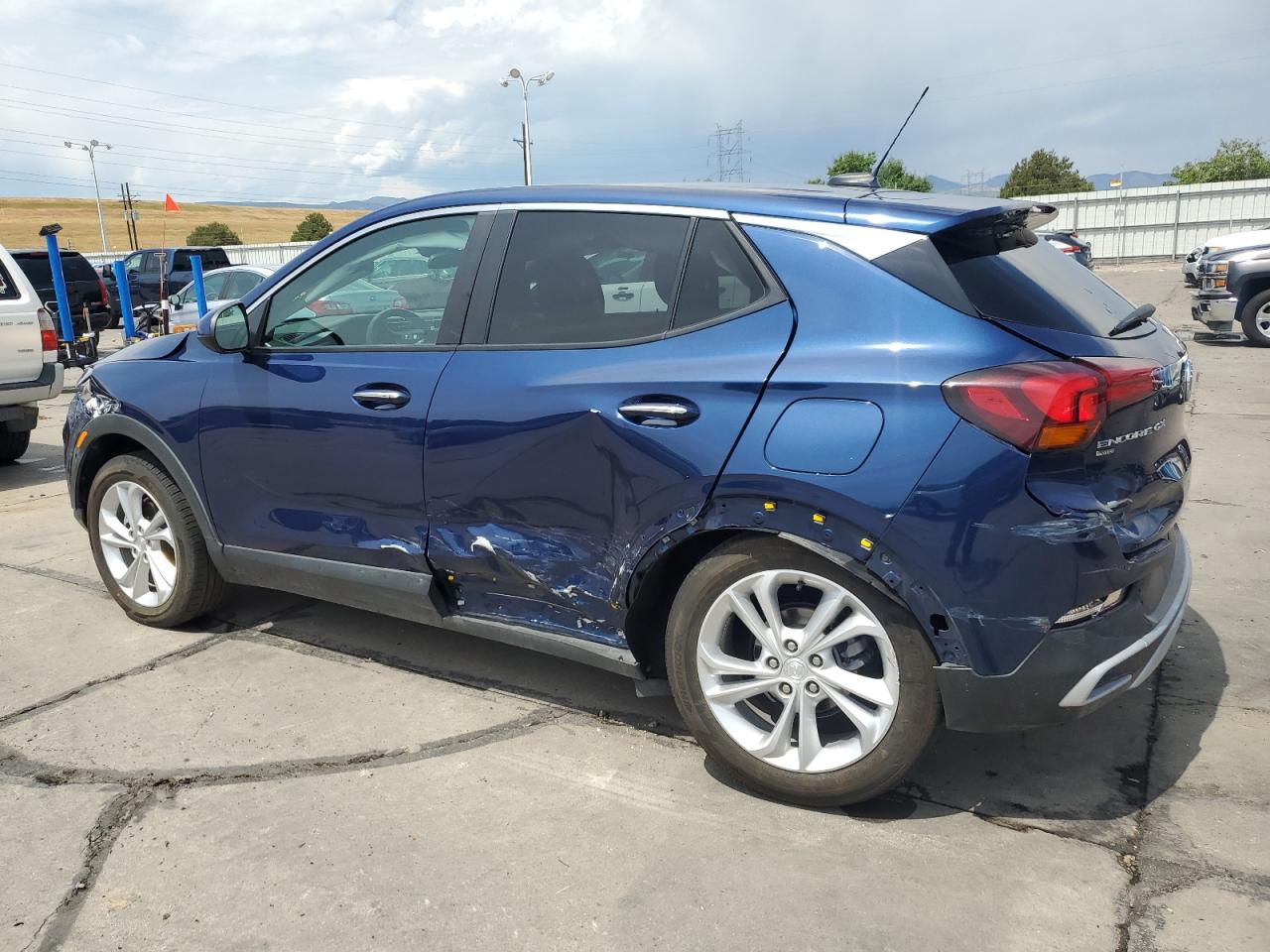kl4mmcsl2nb137333 KL4MMCSL2NB137333 2022 Buick Encore Gx Preferred
