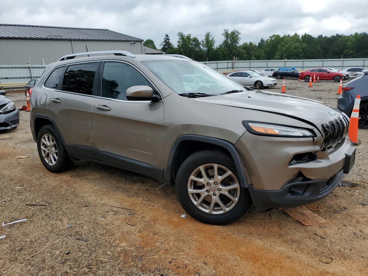 2016 Jeep Cherokee Latitude VIN: 1C4PJMCB3GW296283 Lot: 64851125