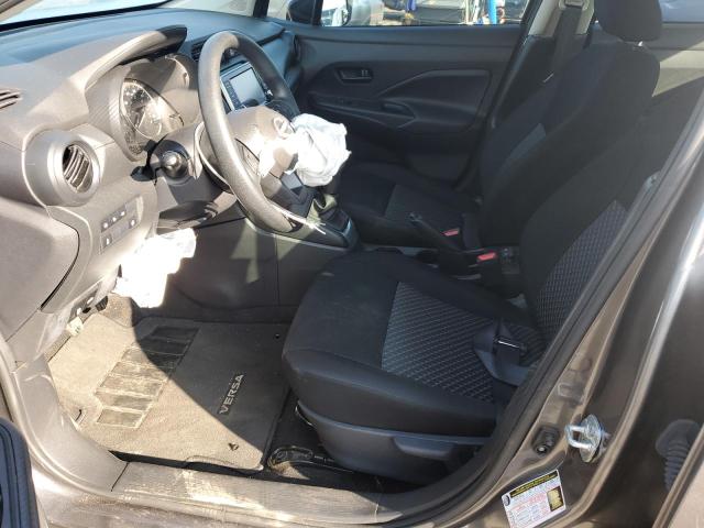  NISSAN VERSA 2024 Серый