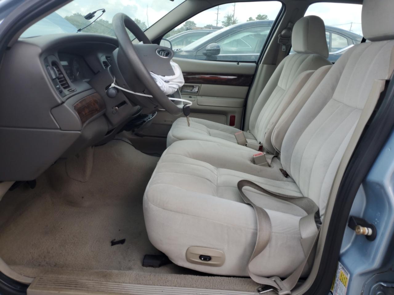 2008 Mercury Grand Marquis Gs VIN: 2MEFM74V38X663121 Lot: 64052935