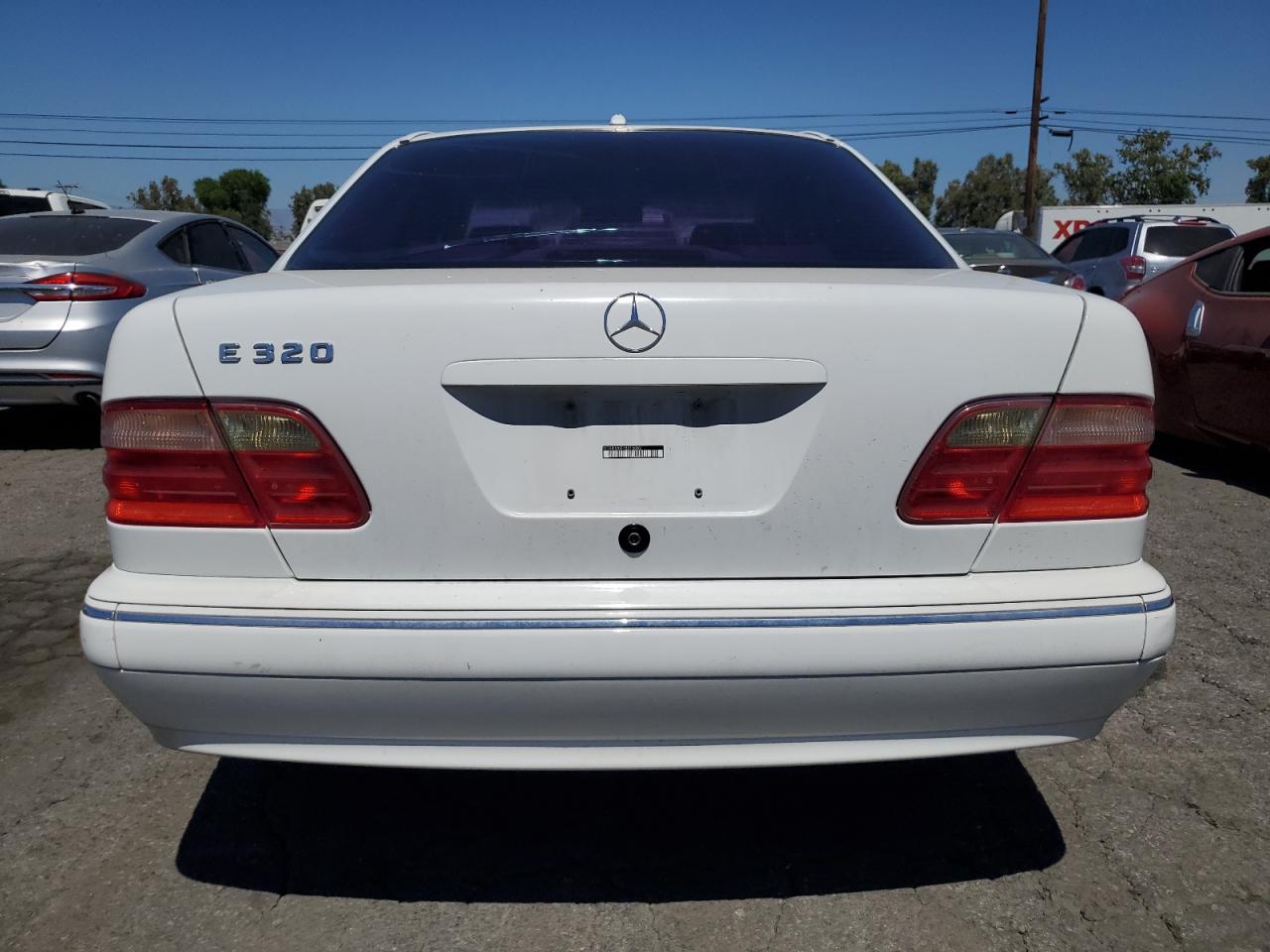 2001 Mercedes-Benz E 320 VIN: WDBJF65J11B315062 Lot: 61224685