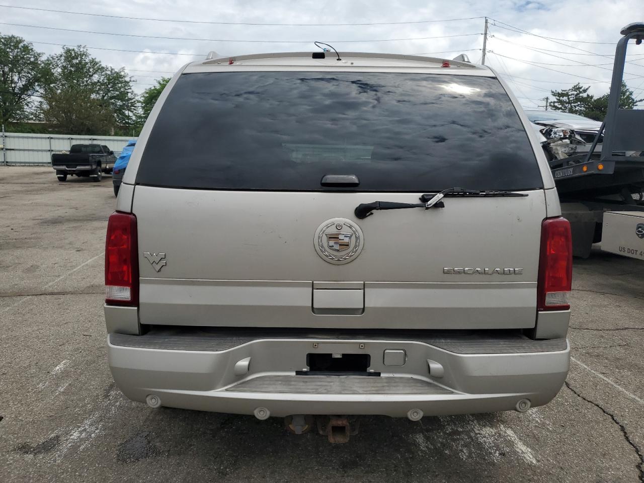2005 Cadillac Escalade Luxury VIN: 1GYEK63N95R217702 Lot: 63276085