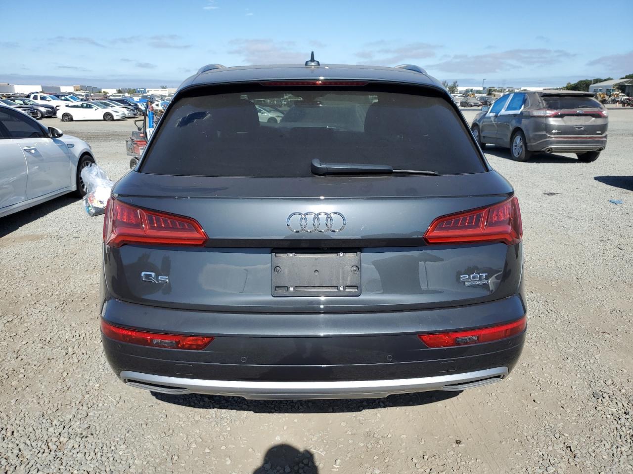 wa1bnafy7j2025491 WA1BNAFY7J2025491 2018 Audi Q5 Premium Plus