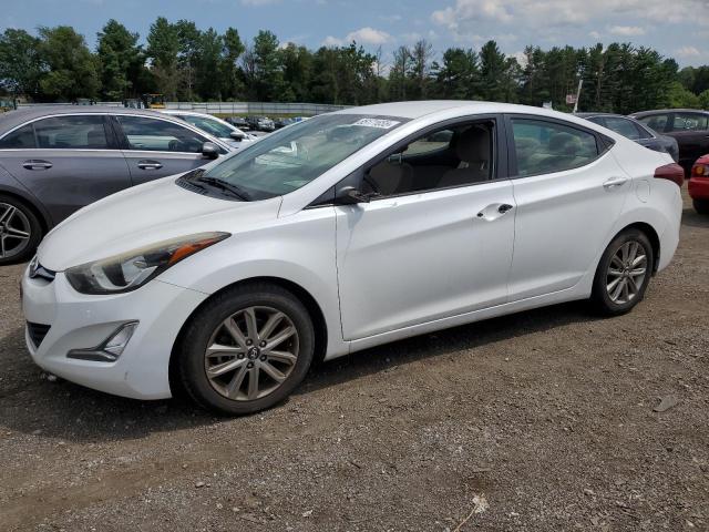 Sedans HYUNDAI ELANTRA 2015 Biały