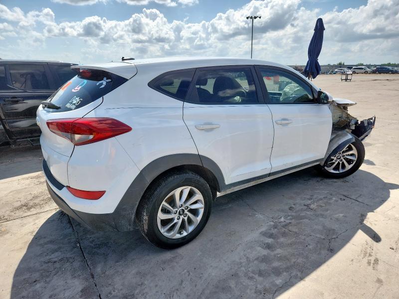  HYUNDAI TUCSON 2017 Белы
