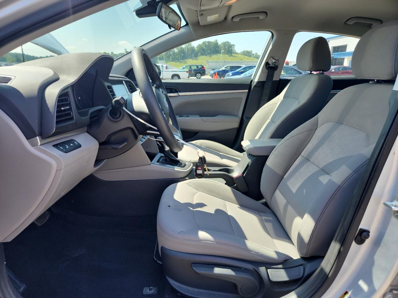 2020 Hyundai Elantra Sel VIN: 5NPD84LF8LH517670 Lot: 64754525