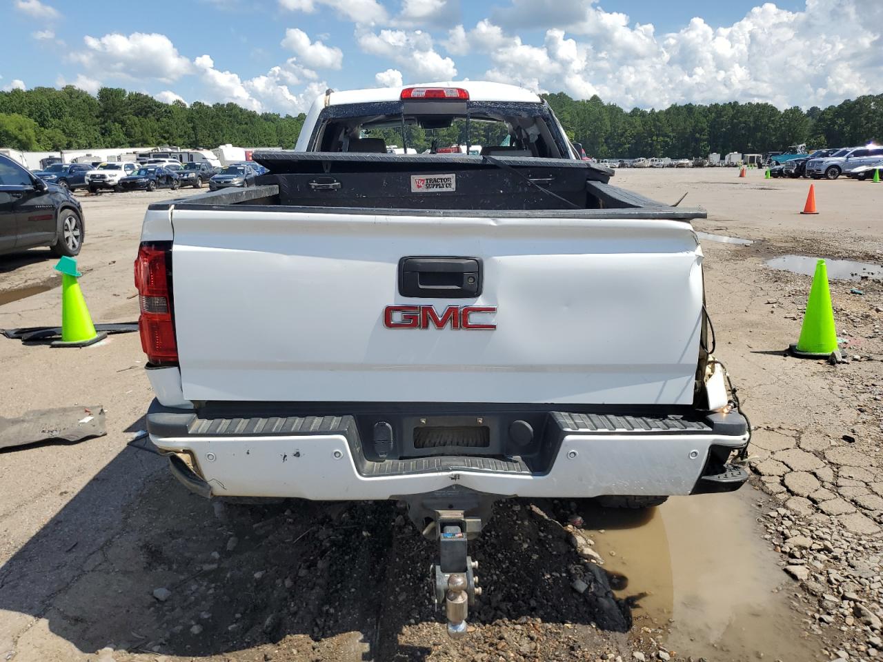 2016 GMC Sierra K2500 Denali VIN: 1GT12UE82GF129899 Lot: 64635885