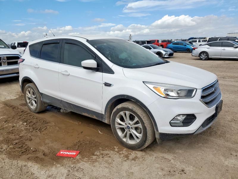  FORD ESCAPE 2017 Biały