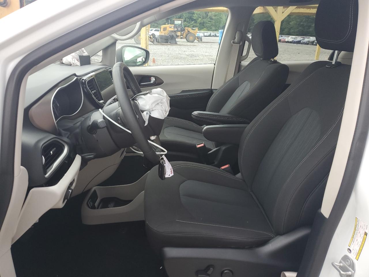 2022 Chrysler Voyager Lx VIN: 2C4RC1CG7NR159799 Lot: 63236015