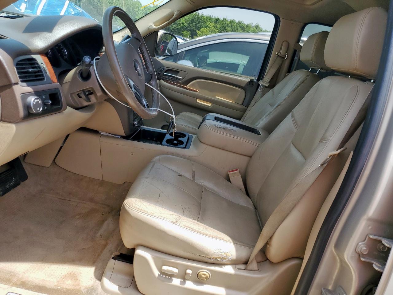 2008 GMC Yukon VIN: 1GKFC13J88R162580 Lot: 65198755