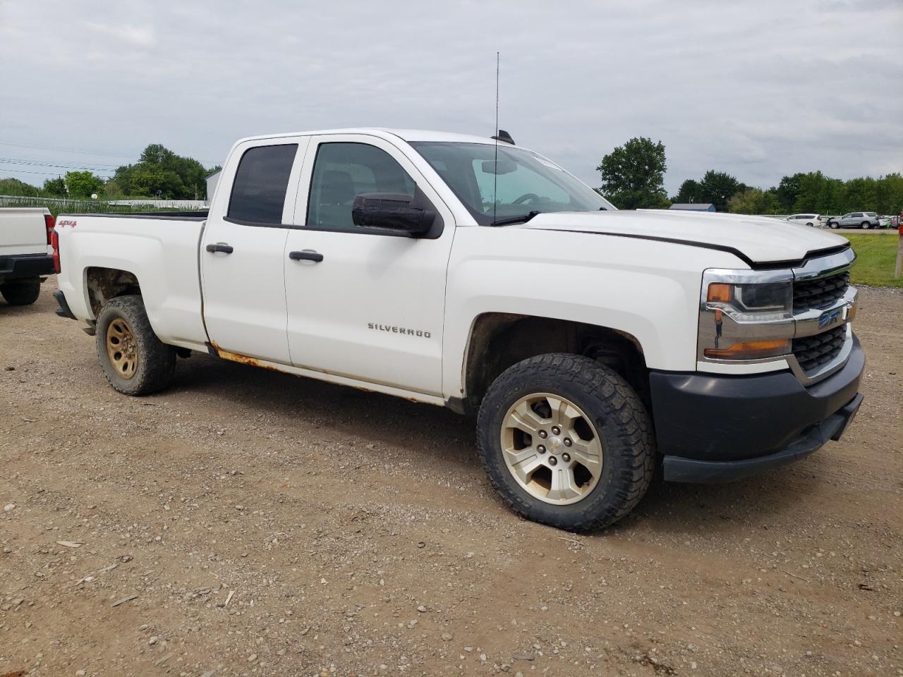 2017 Chevrolet Silverado K1500 VIN: 1GCVKNEC1HZ130537 Lot: 65635735