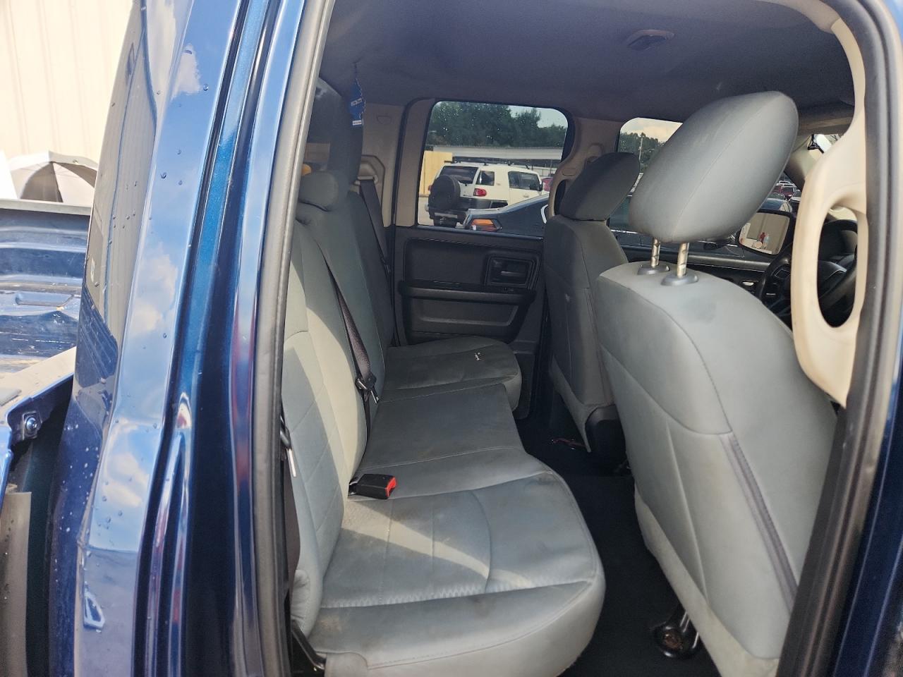 2019 Ram 1500 Classic Tradesman VIN: 1C6RR6FG8KS674464 Lot: 65368965