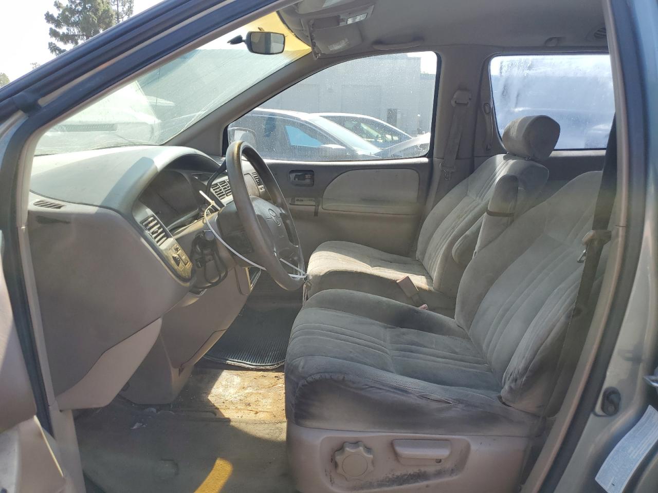1999 Toyota Sienna Ce VIN: 4T3ZF19C9XU161025 Lot: 63305765