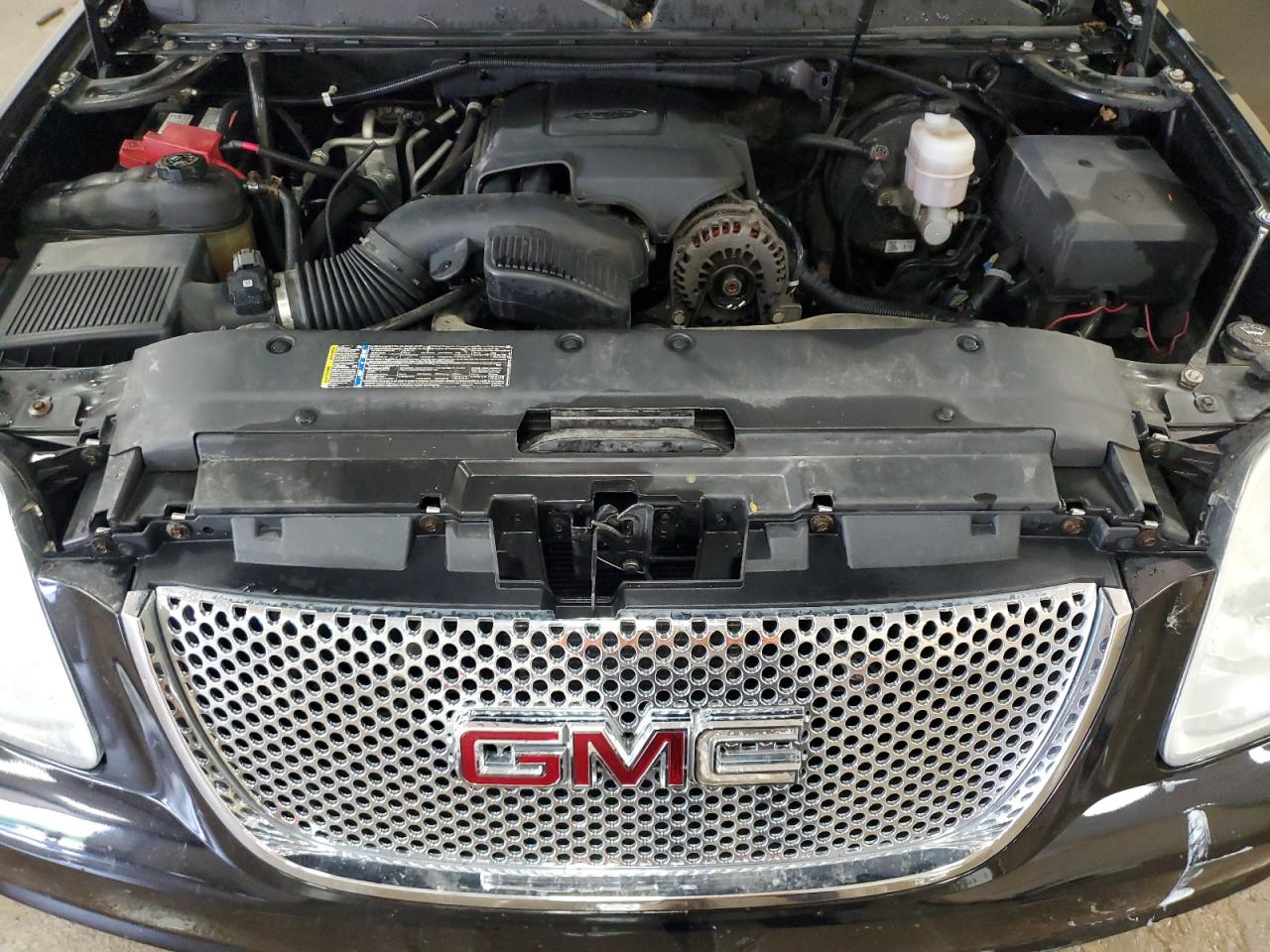 2010 GMC Yukon Denali VIN: 1GKUKEEF8AR128753 Lot: 63768905