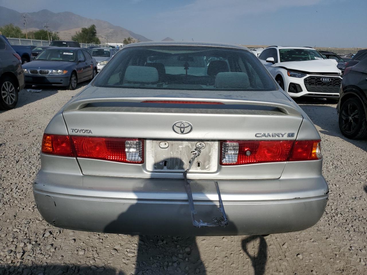 2000 Toyota Camry Ce VIN: JT2BG22K8Y0421726 Lot: 64984695