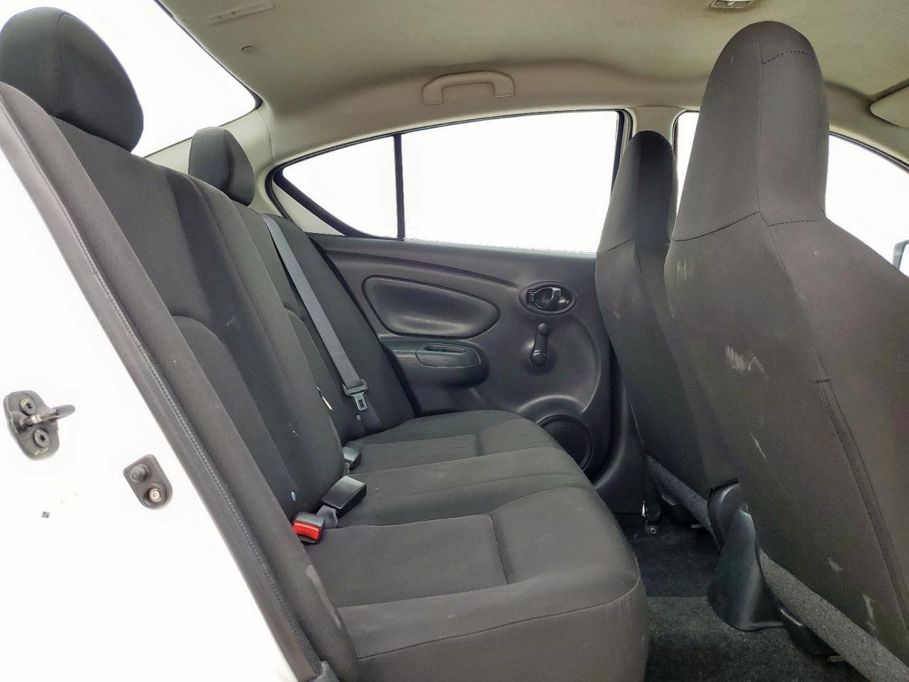 2016 Nissan Versa S VIN: 3N1CN7AP1GL871752 Lot: 65260495