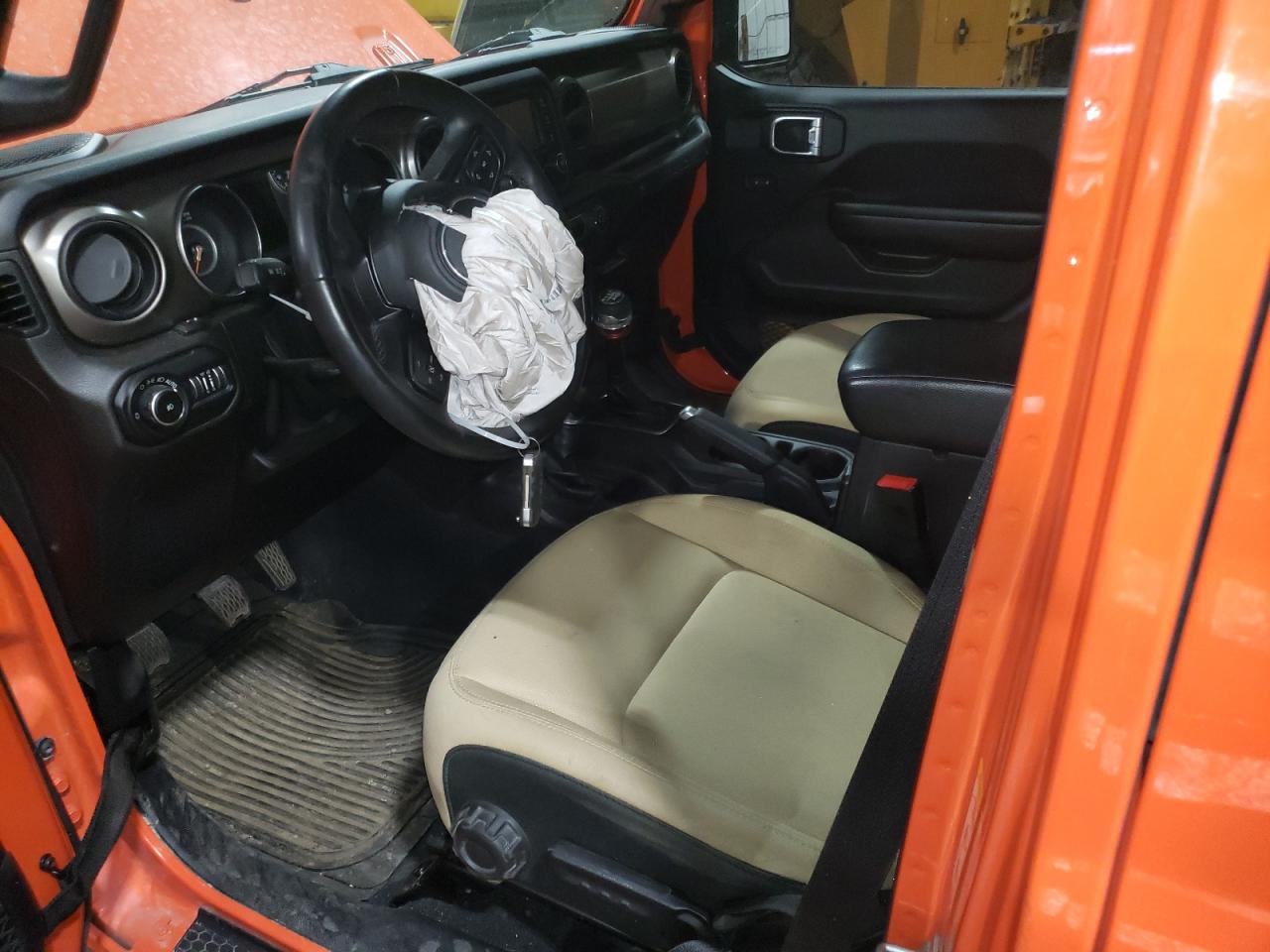 1c4hjxdg1jw252693 1C4HJXDG1JW252693 2018 Jeep Wrangler Unlimited Sport