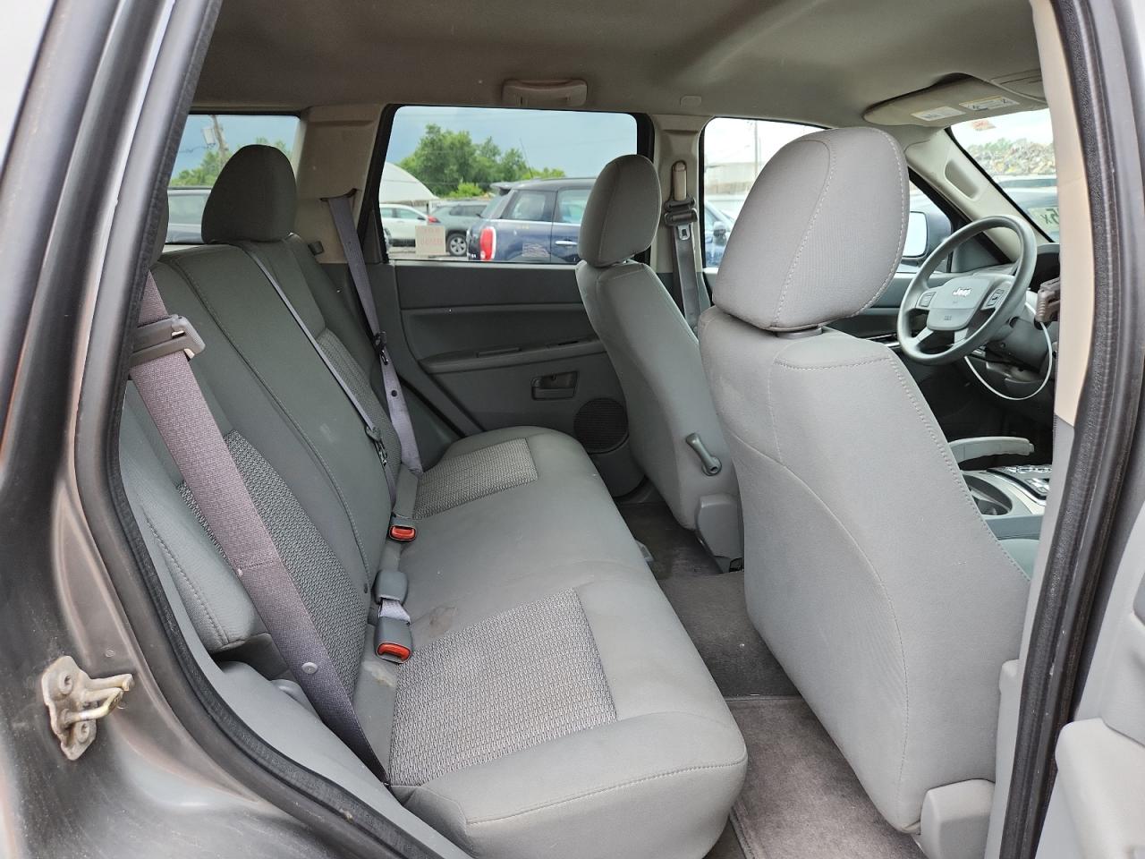 2007 Jeep Grand Cherokee Laredo VIN: 1J8HR48N17C565889 Lot: 63140765