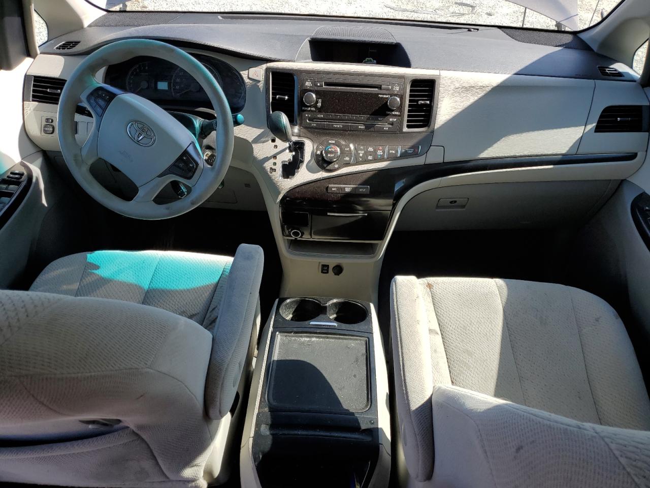 2014 Toyota Sienna Le VIN: 5TDKK3DC0ES426350 Lot: 64195875