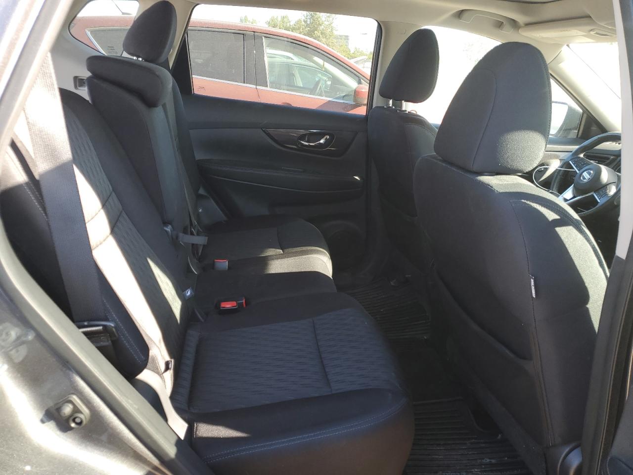 2017 Nissan Rogue Sv VIN: 5N1AT2MV7HC734752 Lot: 64376545