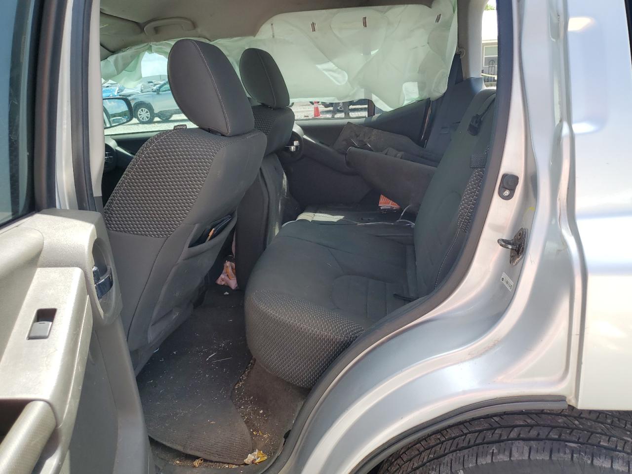 2015 Nissan Xterra X VIN: 5N1AN0NW3FN664285 Lot: 64063665