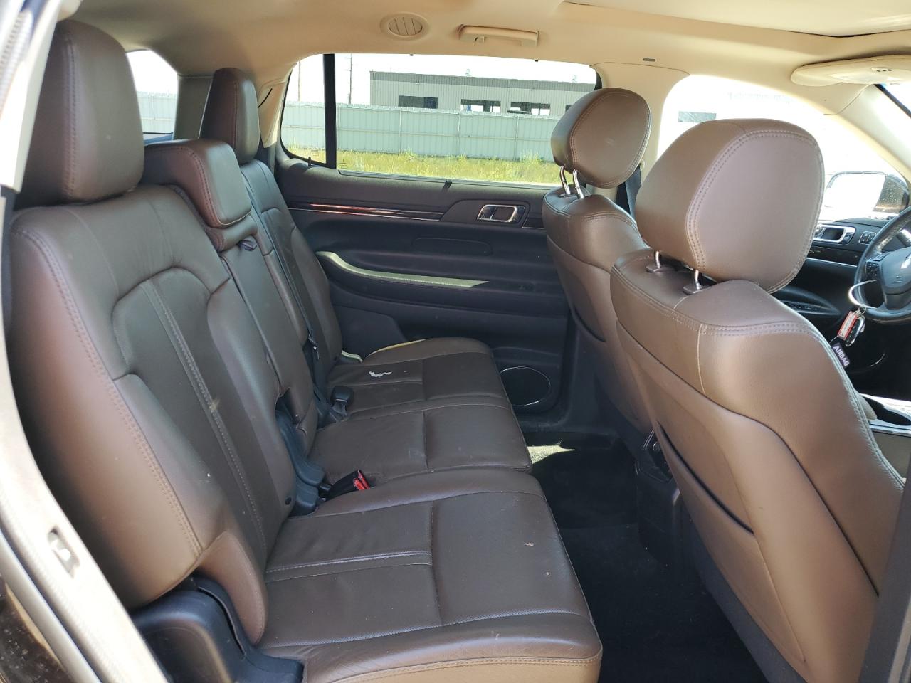 2014 Lincoln Mkt VIN: 2LMHJ5AT8EBL50682 Lot: 63404935