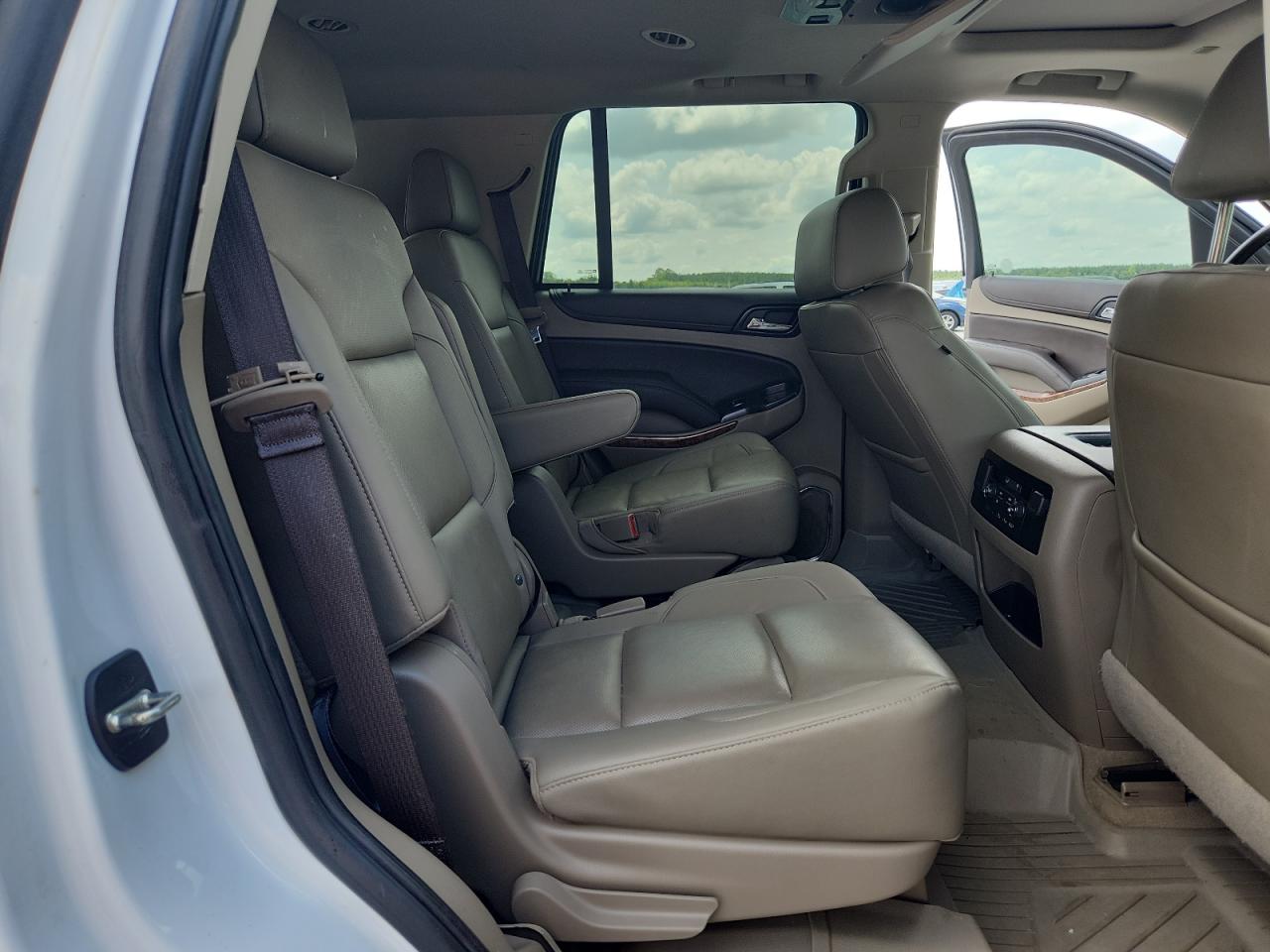 2020 Chevrolet Tahoe K1500 Premier VIN: 1GNSKCKC8LR107963 Lot: 65917725