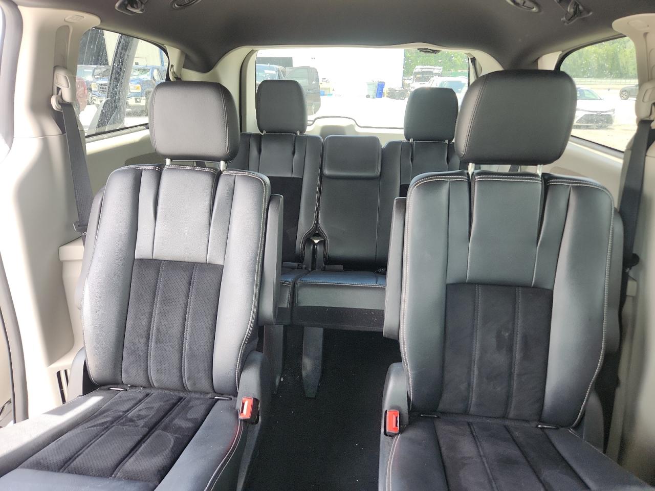2018 Dodge Grand Caravan Sxt VIN: 2C4RDGCG8JR208518 Lot: 64384835
