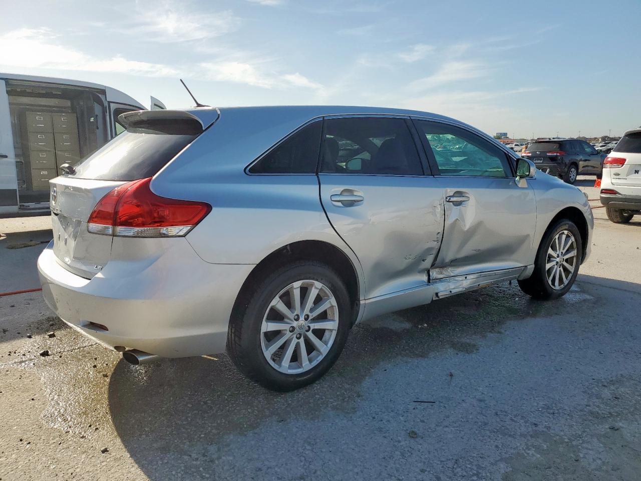 2012 Toyota Venza Le silver null gas 4T3ZA3BB1CU057134 photo #4