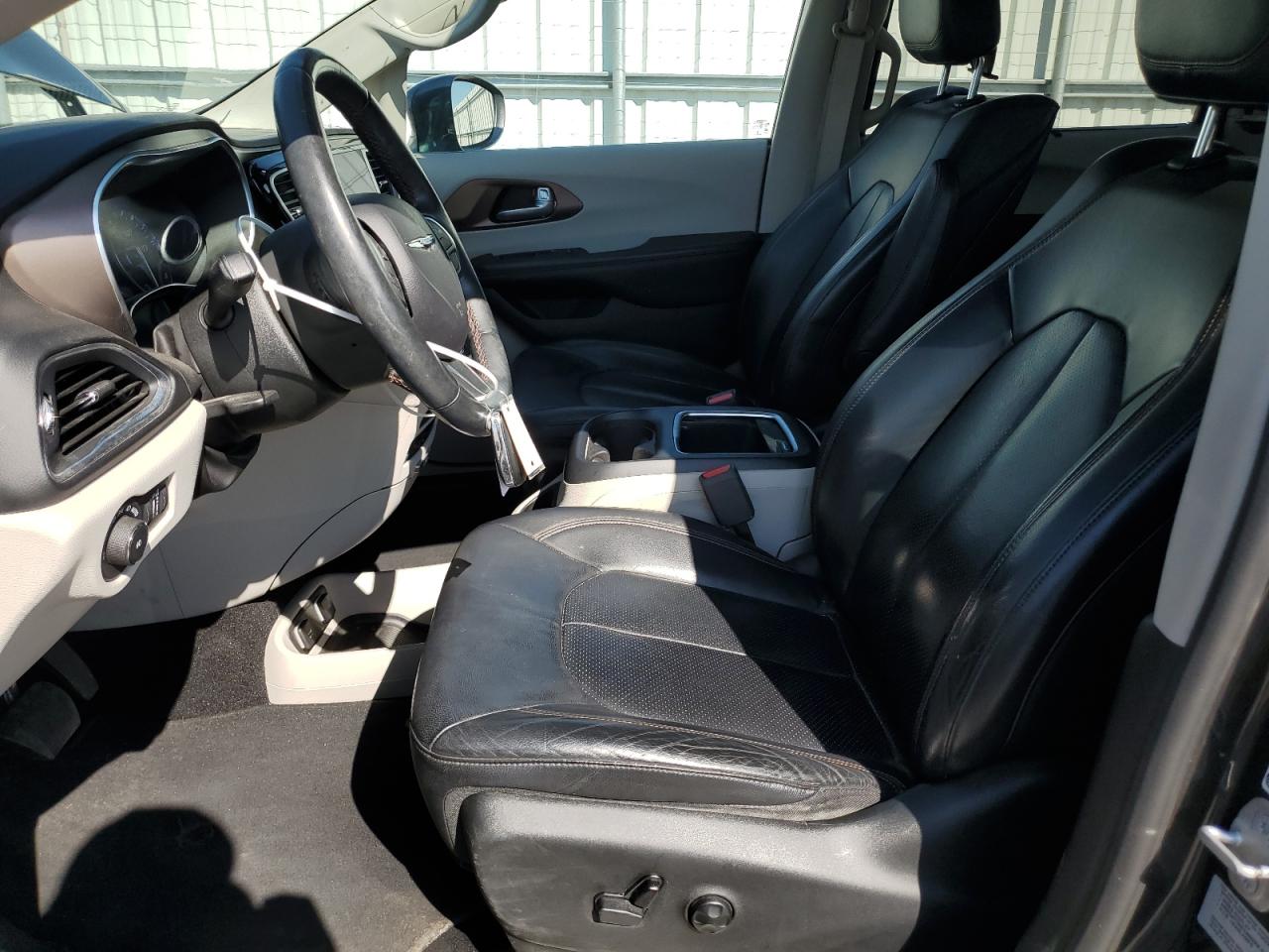 2017 Chrysler Pacifica Touring L Plus VIN: 2C4RC1EG2HR536377 Lot: 64593775