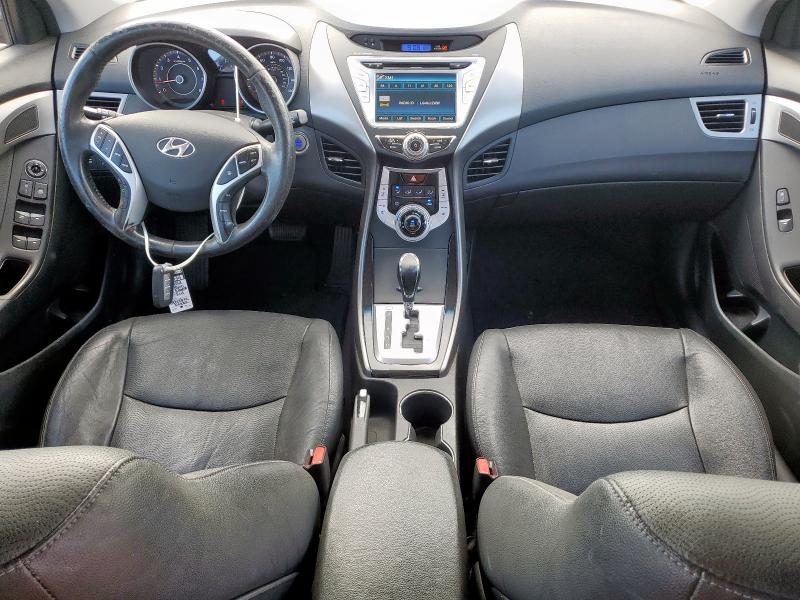  HYUNDAI ELANTRA 2012 Красный