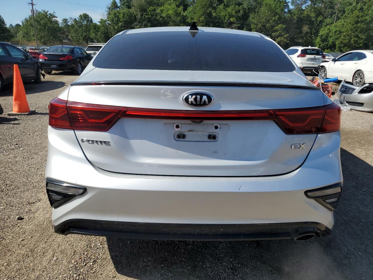 2020 Kia Forte Ex VIN: 3KPF54AD2LE213757 Lot: 64397435