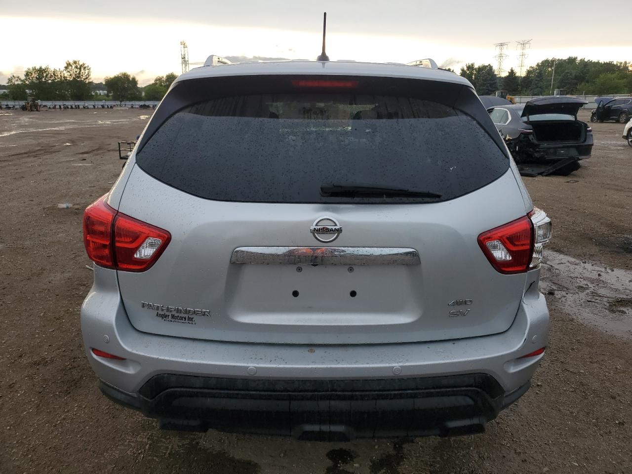 2017 Nissan Pathfinder S VIN: 5N1DR2MM0HC602497 Lot: 64789825